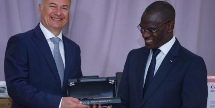 Mise à Disposition du Regula 4306M pour Lutter Contre la Fraude Mise à Disposition du Regula 4306M pour Lutter Contre la Fraude