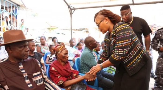 Explosions de gaz font 35 morts, compassion du gouvernement Explosions de gaz font 35 morts, compassion du gouvernement