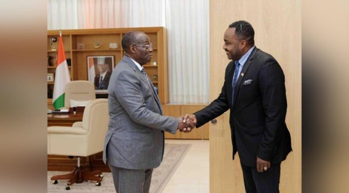 Tiémoko Meyliet Koné Accueille Envoyé Spécial Canadien Tiémoko Meyliet Koné Accueille Envoyé Spécial Canadien