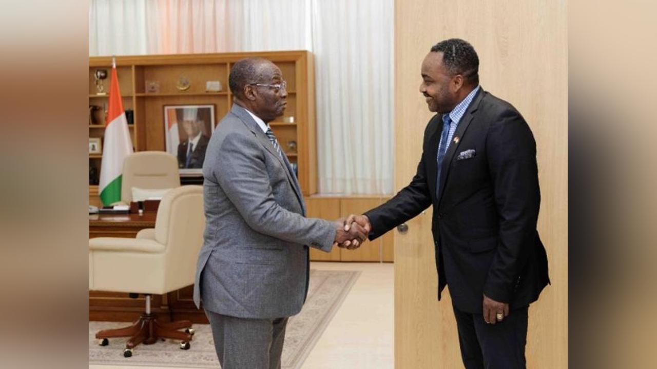 Tiémoko Meyliet Koné Accueille Envoyé Spécial Canadien Tiémoko Meyliet Koné Accueille Envoyé Spécial Canadien