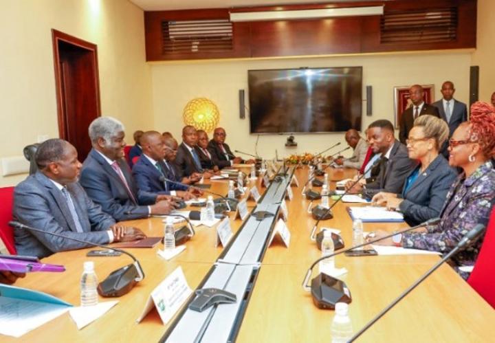 Côte D'Ivoire Partage Priorités Avec Délégation Américaine Côte D'Ivoire Partage Priorités Avec Délégation Américaine