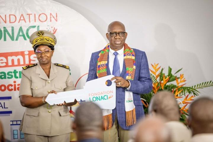 Fondation LONACI Investit 715 Millions en Éducation Santé Fondation LONACI Investit 715 Millions en Éducation Santé