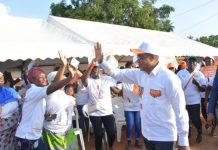 Adama Coulibaly Mène Campagne Proximité à Dimbokro Adama Coulibaly Mène Campagne Proximité à Dimbokro