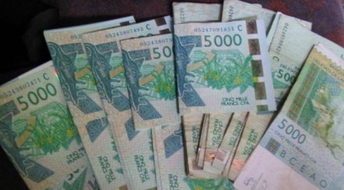 Camerounais Multiplicateur de Billets de Banque Arrêté Camerounais Multiplicateur de Billets de Banque Arrêté