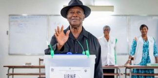 Alassane Ouattara Vote et Appelle à la Mobilisation Citoyenne Alassane Ouattara Vote et Appelle à la Mobilisation Citoyenne