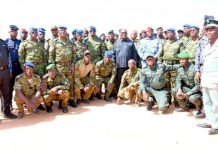 Téné Birahima Ouattara Partage un Repas avec les Troupes Téné Birahima Ouattara Partage un Repas avec les Troupes