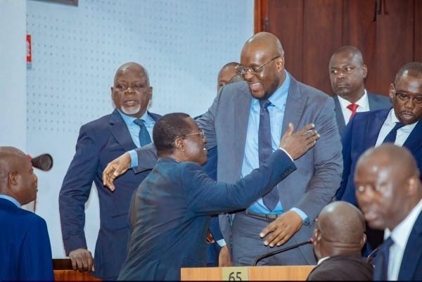 Assemblée Nationale, deux groupes Parlementaires indépendants formés Assemblée Nationale, deux groupes Parlementaires indépendants formés