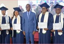 Dialogue et paix sociale, Épiphane Zoro Bi Ballo transmet l’art de la médiation, de la négociation et de l’arbitrage aux diplômés du CERFOPMAN Dialogue et paix sociale, Épiphane Zoro Bi Ballo transmet l'art de la médiation, de la négociation et de l'arbitrage aux diplômés du CERFOPMAN