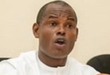 Kanga Koffi, président l’Association des producteurs de café-cacao salue l’initiative du Gouvernement d’écouler les stocks, mais la trouve insuffisante Kanga Koffi, président l'Association des producteurs de café-cacao salue l'initiative du Gouvernement d'écouler les stocks, mais la trouve insuffisante