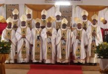 En conclave à San Pedro, l’Eglise Catholique lance un appel pressant à une réconciliation authentique, sans tricherie ni exclusion En conclave à San Pedro, l'Eglise Catholique lance un appel pressant à une réconciliation authentique, sans tricherie ni exclusion