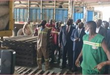 Face au blocage du cacao, l’État lance une opération d’achat exceptionnelle pour protéger les planteurs et fluidifier la commercialisation Face au blocage du cacao, l'État lance une opération d'achat exceptionnelle pour protéger les planteurs et fluidifier la commercialisation