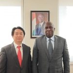 Moussa Dosso Échange Avec L’Ambassadeur Wu Jie Moussa Dosso Échange Avec L'Ambassadeur Wu Jie