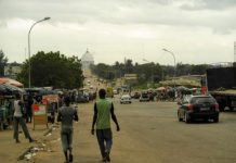 Grève des Taxis à Yamoussoukro Après Retrait de Permis Grève des Taxis à Yamoussoukro Après Retrait de Permis