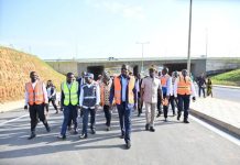 Visite de terrain sur la voie de contournement d’Abidjan Visite de terrain sur la voie de contournement d'Abidjan