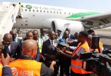 Amadou Koné Évalue Les Dégâts De L’Airbus A319 Amadou Koné Évalue Les Dégâts De L'Airbus A319