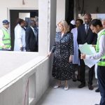 Visite de Dominique Ouattara à l’Hôpital Mère-Enfant Visite de Dominique Ouattara à l'Hôpital Mère-Enfant