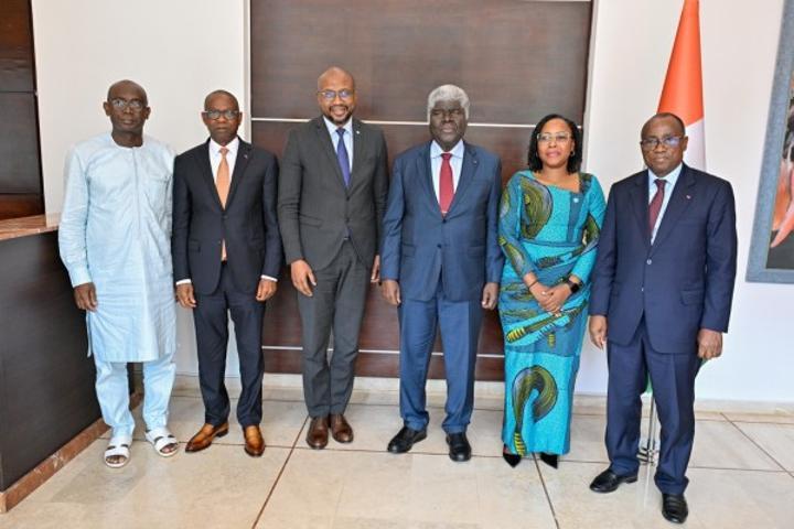 Gouvernement et GGGI pour la Croissance Verte Régionale Gouvernement et GGGI pour la Croissance Verte Régionale