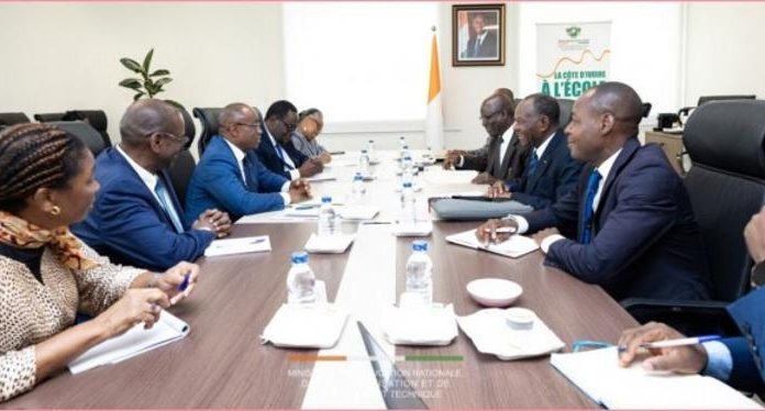 Déficit d’enseignants de mathématiques et plan de formation Déficit d'enseignants de mathématiques et plan de formation