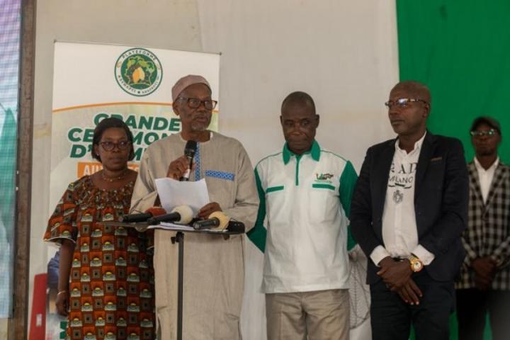 Crise Du Cacao: Pleins Pouvoirs À Koné Moussa Et Kanga Koffi Crise Du Cacao: Pleins Pouvoirs À Koné Moussa Et Kanga Koffi