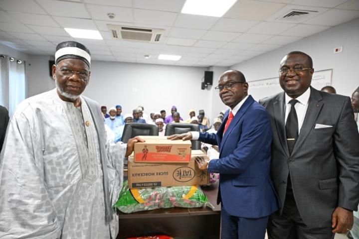 Ramadan 2026 Mambé Offre 10 Tonnes De Vivres Ramadan 2026 Mambé Offre 10 Tonnes De Vivres