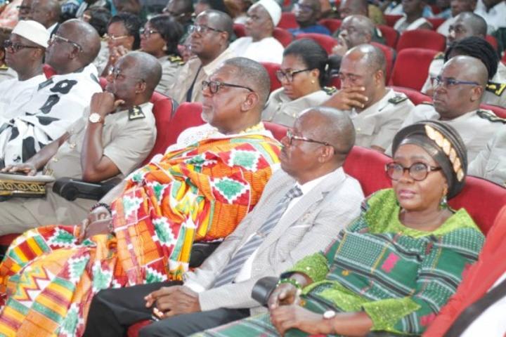 Botro Cadres Unis Pour Festival Racines Vivantes Botro Cadres Unis Pour Festival Racines Vivantes