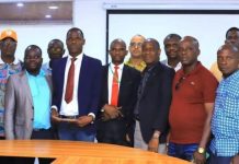 Commerçants Exigent Compensations Après Coupures Électricité Commerçants Exigent Compensations Après Coupures Électricité