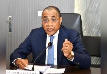 Croissance Réformes Incertitudes Gouvernement à l’Épreuve Croissance Réformes Incertitudes Gouvernement à l'Épreuve