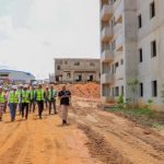 Logements sociaux, Moussa Sanogo s’imprègne des travaux de voiries et réseaux divers (VRD) d’Ahoué (Alépé) Logements sociaux, Moussa Sanogo s'imprègne des travaux de voiries et réseaux divers (VRD) d'Ahoué (Alépé)
