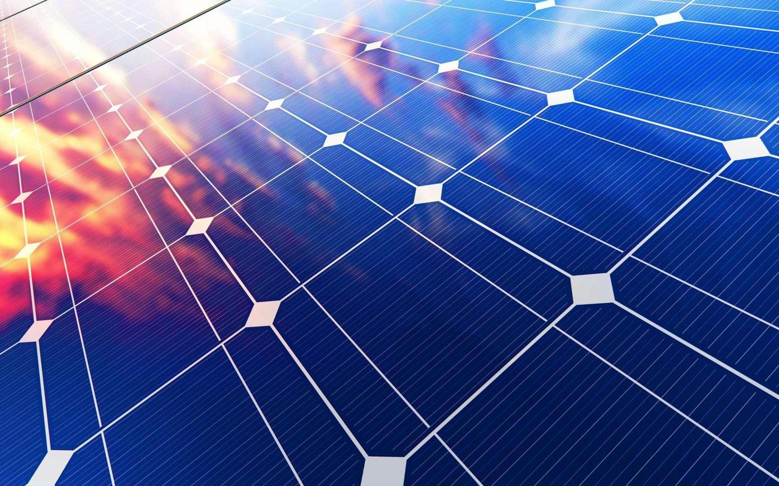 Voici le premier panneau solaire qui peut produire de l'électricité la nuit Voici le premier panneau solaire qui peut produire de l'électricité la nuit