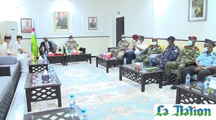 Le général Stéphane Dupont élevé au rang d’Officier dans l’Ordre National de la Grande Étoile de Djibouti Le général Stéphane Dupont élevé au rang d’Officier dans l’Ordre National de la Grande Étoile de Djibouti