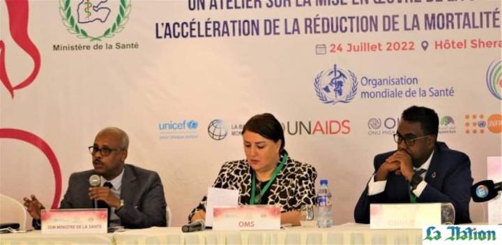 PROGRAMME SANTÉ MÈRE / ENFANTS Une stratégie pour la réduction de la mortalité maternelle et néonatale PROGRAMME SANTÉ MÈRE / ENFANTS Une stratégie pour la réduction de la mortalité maternelle et néonatale