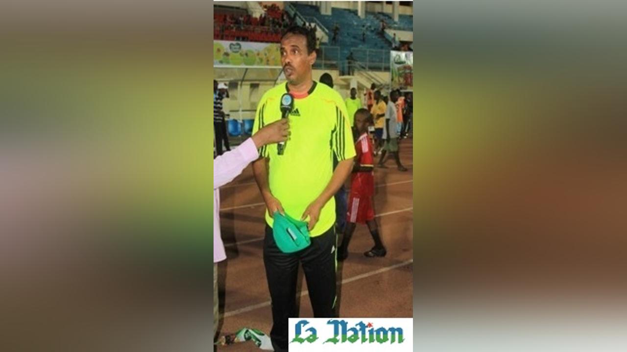 Rencontre et interview avec M. Mohamed Elmi Abar connu sous le surnom de Gabobeh, directeur et éducateur sportif du Centre de formation Rencontre et interview avec M. Mohamed Elmi Abar connu sous le surnom de Gabobeh, directeur et éducateur sportif du Centre de formation