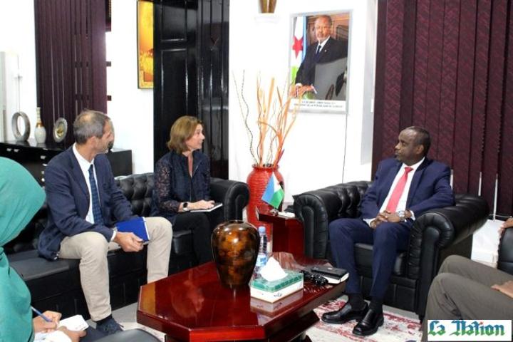 Le ministre Radwan Abdillahi Bahdon reçoit une délégation conduite par le représentant-résident de la Banque Mondiale à Djibouti Le ministre Radwan Abdillahi Bahdon reçoit une délégation conduite par le représentant-résident de la Banque Mondiale à Djibouti