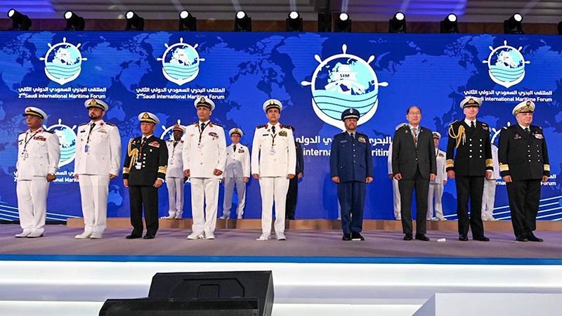 Le colonel Waïs Omar Bogoreh,et le colonel Ahmed Daher Djama,à la 2ème édition du Saudi International Maritime Le colonel Waïs Omar Bogoreh,et le colonel Ahmed Daher Djama,à la 2ème édition du Saudi International Maritime