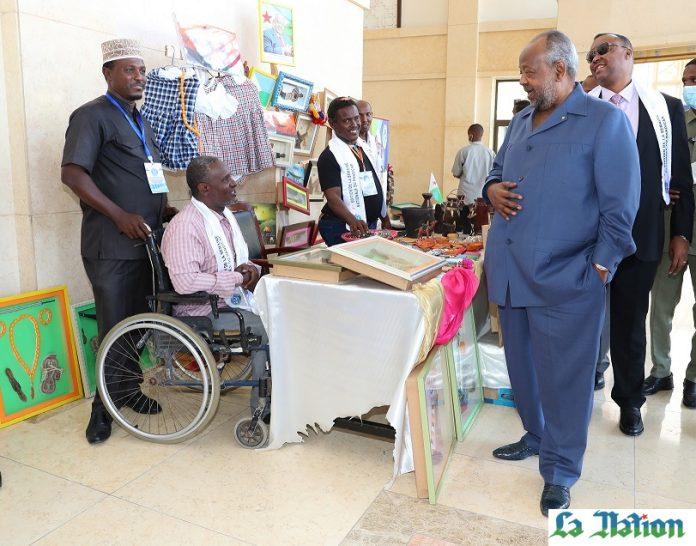 Le Président Guelleh décline les grandes lignes des stratégies nouvelles définies pour notre pays en vue d’une plus grande insertion des personnes vivant avec un handicap Le Président Guelleh décline les grandes lignes des stratégies nouvelles définies pour notre pays en vue d’une plus grande insertion des personnes vivant avec un handicap