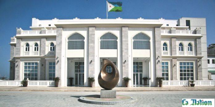 Le premier ministre, chef du gouvernement par intérim préside la 19ème séance du conseil des ministres Le premier ministre, chef du gouvernement par intérim préside la 19ème séance du conseil des ministres