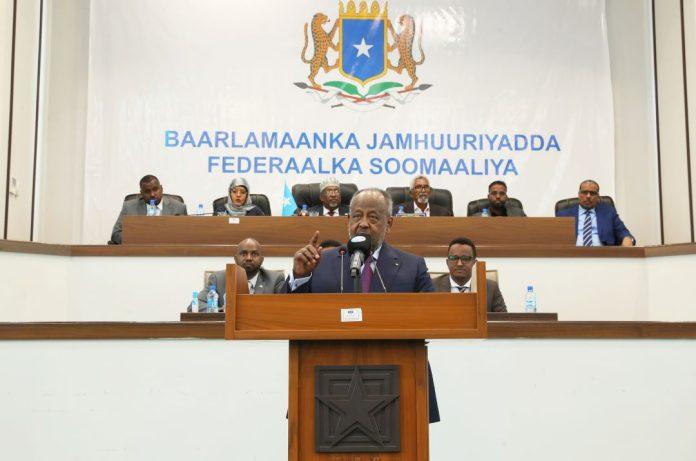 « LE PARLEMENT SOMALIEN A VOCATION NATURELLE À INCARNER UN RÔLE MOTEUR DANS LE PROCESSUS ACTUEL VISANT À METTRE HORS D’ÉTAT DE NUIRE LES TERRORISTES D’AL SHABAB », AFFIRME LE PRÉSIDENT GUELLEH « LE PARLEMENT SOMALIEN A VOCATION NATURELLE À INCARNER UN RÔLE MOTEUR DANS LE PROCESSUS ACTUEL VISANT À METTRE HORS D’ÉTAT DE NUIRE LES TERRORISTES D’AL SHABAB », AFFIRME LE PRÉSIDENT GUELLEH