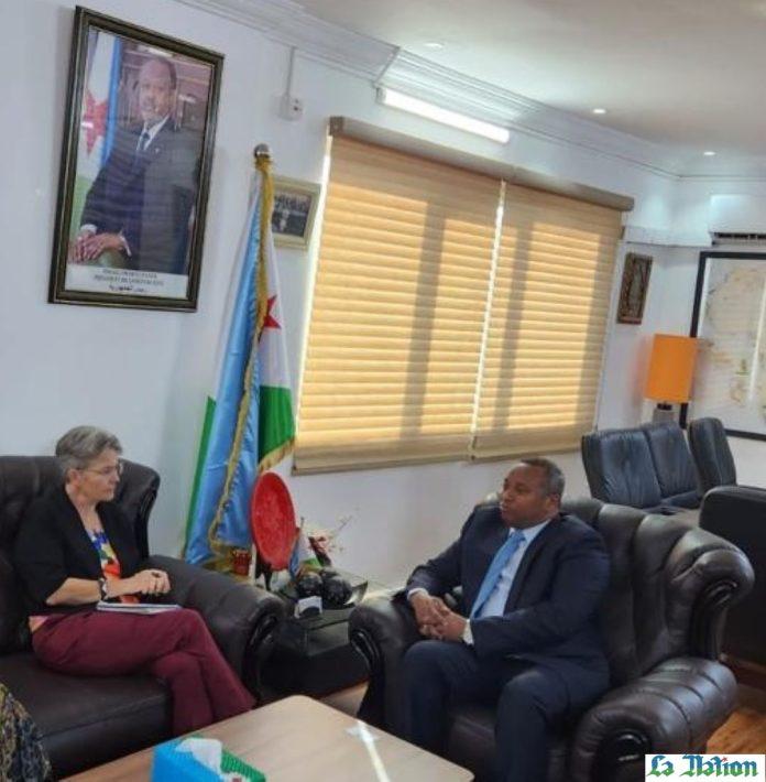 Le Ministre de l’Energie, chargé des Ressources Naturelles, M. Yonis Ali Guedi reçoit la nouvelle ambassadrice de l’Union Européenne auprès de la République de Djibouti, Madame Sylvie Tabesse Le Ministre de l’Energie, chargé des Ressources Naturelles, M. Yonis Ali Guedi reçoit la nouvelle ambassadrice de l’Union Européenne auprès de la République de Djibouti, Madame Sylvie Tabesse