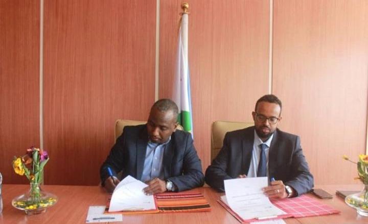 Cérémonie de Signature de conventions de partenariat entre le CLE et les Partenaires de l’écosystème entrepreneurial djiboutien. Cérémonie de Signature de conventions de partenariat entre le CLE et les Partenaires de l’écosystème entrepreneurial djiboutien.