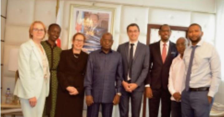 Le Premier ministre reçoit l'équipe renouvelée de la Banque mondiale pour la région MENA et pour Djibouti Le Premier ministre reçoit l'équipe renouvelée de la Banque mondiale pour la région MENA et pour Djibouti