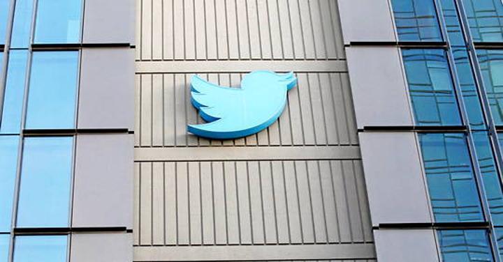 Pour contenir l'utilisation des données par l'IA, Twitter limite la lecture des tweets Pour contenir l'utilisation des données par l'IA, Twitter limite la lecture des tweets