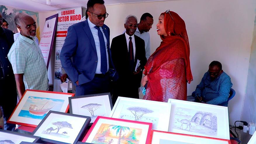La 16ème édition de la Foire internationale du livre de Hargeisa célèbre la résilience culturelle de la région de la Corne de l'Afrique La 16ème édition de la Foire internationale du livre de Hargeisa célèbre la résilience culturelle de la région de la Corne de l'Afrique