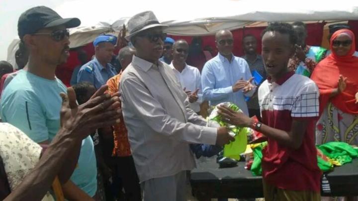 Région d’Ali-Sabieh : les visites de contact du préfet se poursuivent dans les localités rurales de Doudouballaleh et de Guélilé Région d’Ali-Sabieh : les visites de contact du préfet se poursuivent dans les localités rurales de Doudouballaleh et de Guélilé