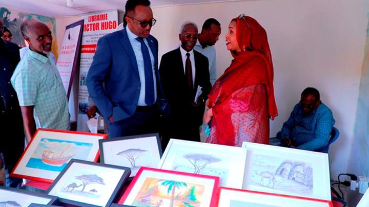 La 16ème édition de la Foire internationale du livre de Hargeisa célèbre la résilience culturelle de la région de la Corne de l’Afrique La 16ème édition de la Foire internationale du livre de Hargeisa célèbre la résilience culturelle de la région de la Corne de l’Afrique