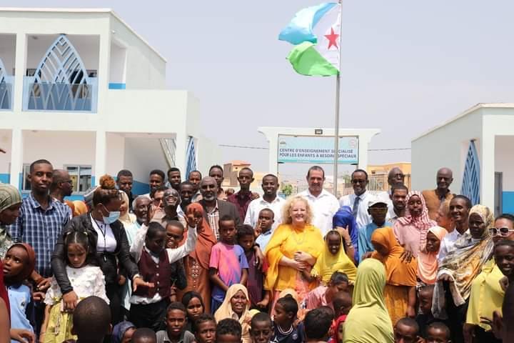 Le ministre de l’Education nationale et la représente de l’Unicef à Djibouti effectue une visite au Centre d'Enseignement pour Enfants à Besoins Spéciaux Le ministre de l’Education nationale et la représente de l’Unicef à Djibouti effectue une visite au Centre d'Enseignement pour Enfants à Besoins Spéciaux