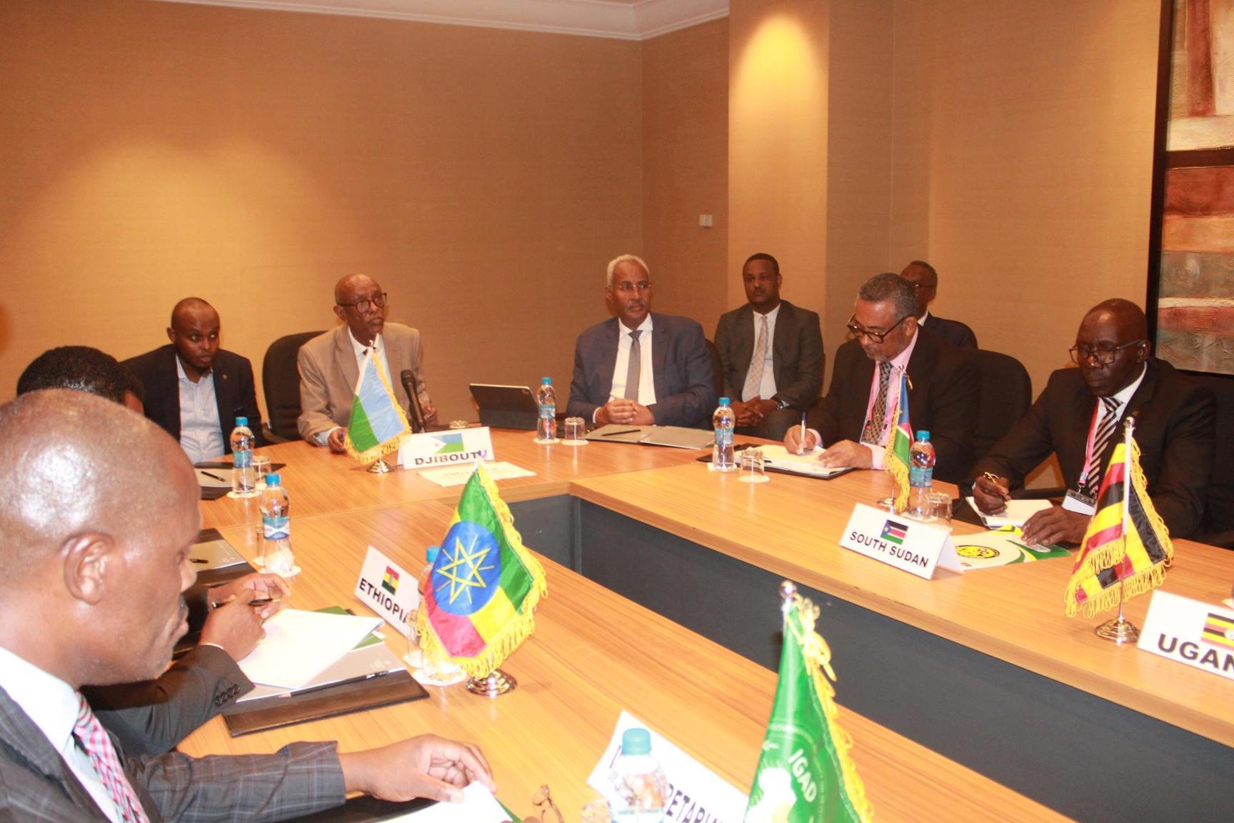 Réunion des ministres des Infrastructures des 4 pays de l'IGAD en marge de la Conférence sur le guichet unique Réunion des ministres des Infrastructures des 4 pays de l'IGAD en marge de la Conférence sur le guichet unique