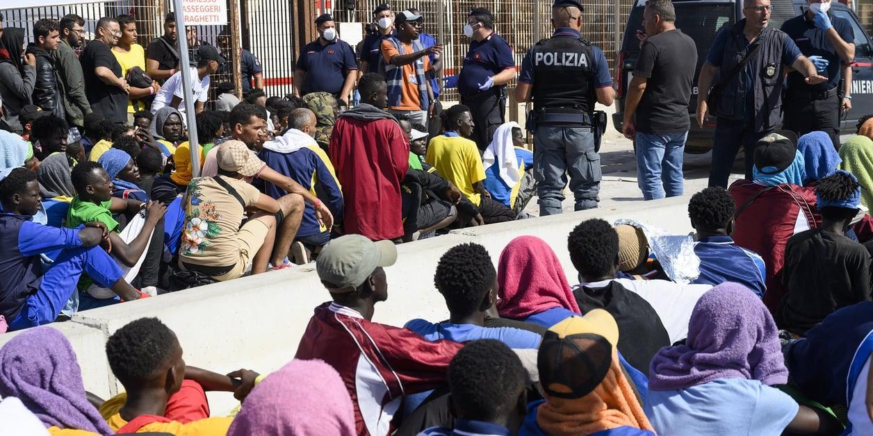 Migrations clandestines vers l’Europe : quel rôle et quelle mission pour l’Union africaine ? Migrations clandestines vers l’Europe : quel rôle et quelle mission pour l’Union africaine ?