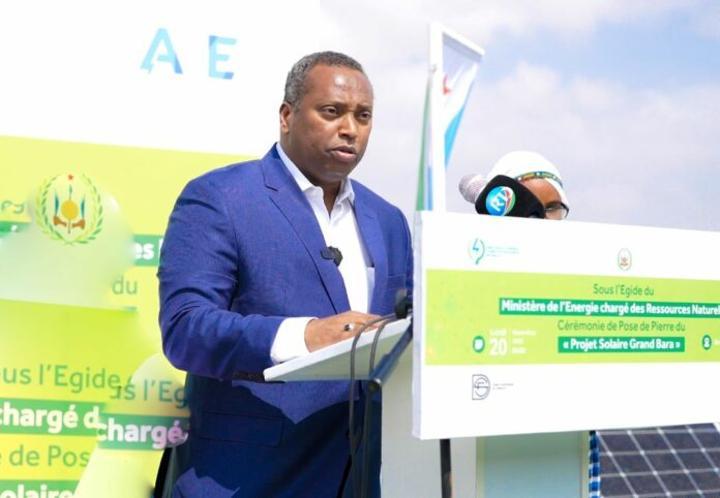 « Notre détermination est grande, notre volonté inébranlable et notre engagement indéfectible pour une Djibouti indépendante sur le plan énergétique»Yonis Ali Guedi Ministre de l’Energie, chargé des Ressources Naturelles « Notre détermination est grande, notre volonté inébranlable et notre engagement indéfectible pour une Djibouti indépendante sur le plan énergétique»Yonis Ali Guedi Ministre de l’Energie, chargé des Ressources Naturelles