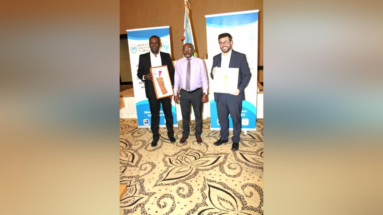 Clôture de la formation sur la planification des activités liées au développement des infrastructures à large bande dans le domaine des TIC Clôture de la formation sur la planification des activités liées au développement des infrastructures à large bande dans le domaine des TIC