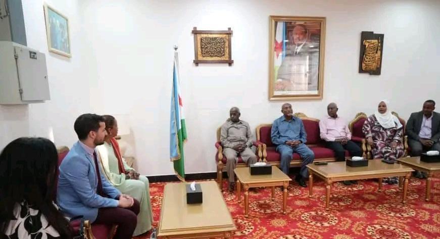 Le Premier ministre reçoit une délégation conduite par la présidente de l'Organisation régionale antidopage de la zone Océan indien Le Premier ministre reçoit une délégation conduite par la présidente de l'Organisation régionale antidopage de la zone Océan indien